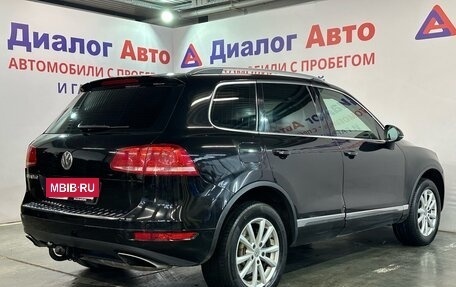 Volkswagen Touareg III, 2012 год, 1 587 000 рублей, 2 фотография