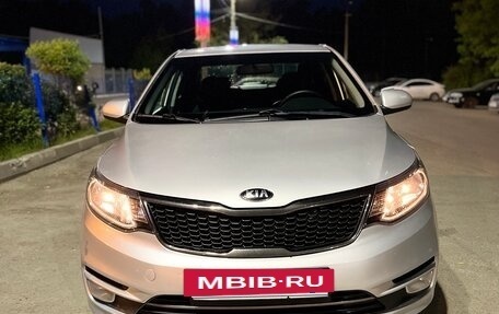 KIA Rio III рестайлинг, 2016 год, 990 000 рублей, 2 фотография