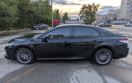 Toyota Camry, 2019 год, 3 650 000 рублей, 3 фотография
