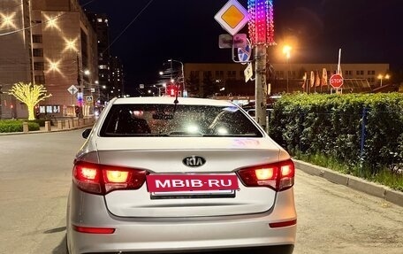 KIA Rio III рестайлинг, 2016 год, 990 000 рублей, 7 фотография