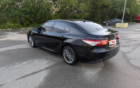 Toyota Camry, 2019 год, 3 650 000 рублей, 5 фотография