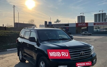 Toyota Land Cruiser 200, 2011 год, 3 290 000 рублей, 3 фотография