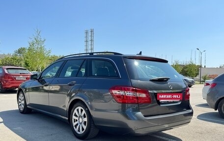 Mercedes-Benz E-Класс, 2010 год, 1 300 000 рублей, 4 фотография
