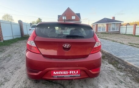 Hyundai Solaris II рестайлинг, 2011 год, 850 000 рублей, 3 фотография