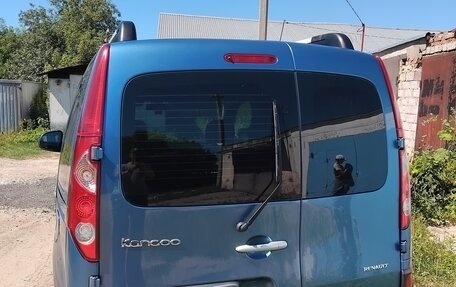 Renault Kangoo II рестайлинг, 2012 год, 1 000 000 рублей, 4 фотография