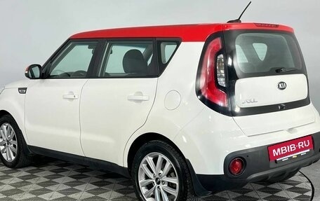 KIA Soul II рестайлинг, 2018 год, 1 760 000 рублей, 7 фотография