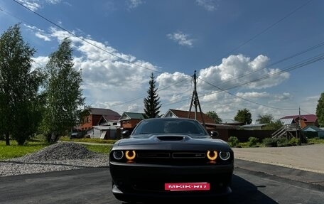 Dodge Challenger III рестайлинг 2, 2021 год, 4 999 999 рублей, 2 фотография