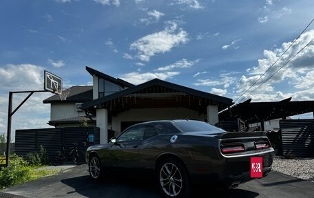 Dodge Challenger III рестайлинг 2, 2021 год, 4 999 999 рублей, 6 фотография