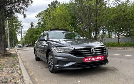 Volkswagen Jetta VII, 2019 год, 1 900 000 рублей, 3 фотография