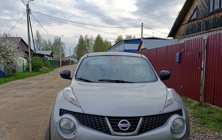 Nissan Juke II, 2011 год, 900 000 рублей, 2 фотография