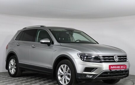 Volkswagen Tiguan II, 2017 год, 2 399 000 рублей, 3 фотография