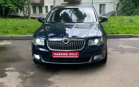 Skoda Superb III рестайлинг, 2008 год, 730 000 рублей, 1 фотография