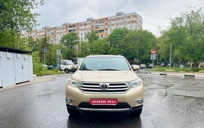 Toyota Highlander III, 2012 год, 1 780 000 рублей, 1 фотография