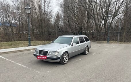 Mercedes-Benz E-Класс, 1993 год, 370 000 рублей, 1 фотография