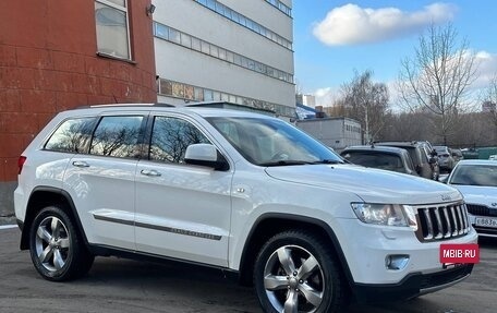 Jeep Grand Cherokee, 2011 год, 1 900 000 рублей, 2 фотография