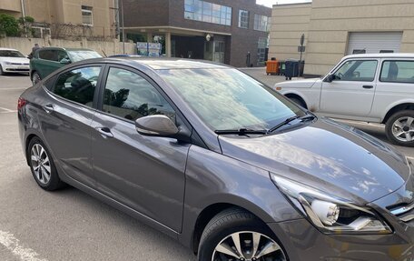 Hyundai Solaris II рестайлинг, 2016 год, 1 150 000 рублей, 2 фотография