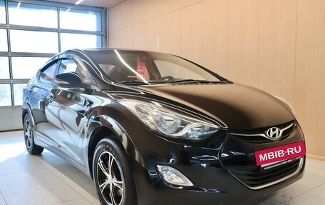 Hyundai Elantra V, 2015 год, 1 050 000 рублей, 2 фотография