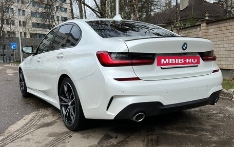 BMW 3 серия, 2019 год, 3 490 000 рублей, 3 фотография