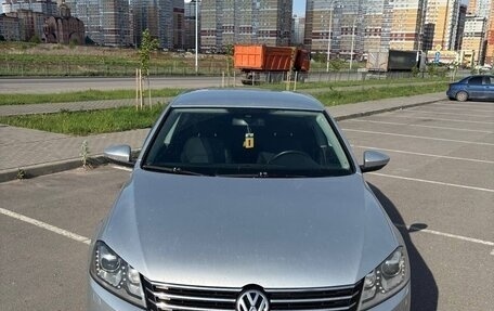 Volkswagen Passat B7, 2011 год, 850 000 рублей, 2 фотография