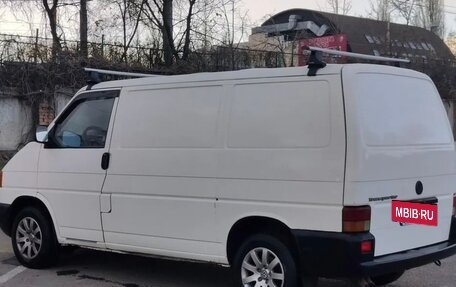 Volkswagen Transporter T4, 2000 год, 730 000 рублей, 3 фотография