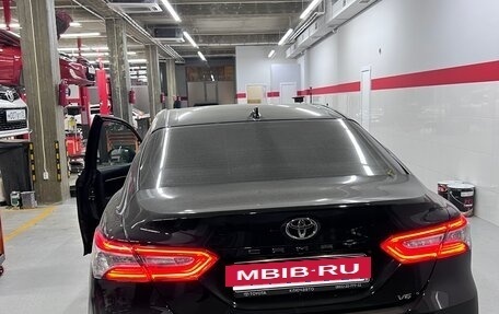 Toyota Camry, 2018 год, 3 400 000 рублей, 2 фотография