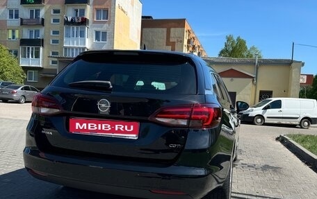 Opel Astra K, 2018 год, 1 650 000 рублей, 3 фотография