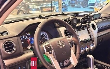 Toyota Tundra II, 2017 год, 5 420 000 рублей, 5 фотография