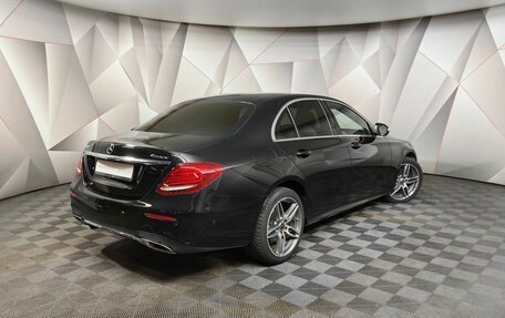 Mercedes-Benz E-Класс, 2019 год, 3 550 000 рублей, 2 фотография