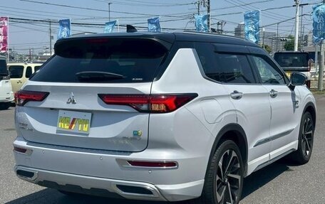 Mitsubishi Outlander, 2022 год, 2 799 099 рублей, 3 фотография