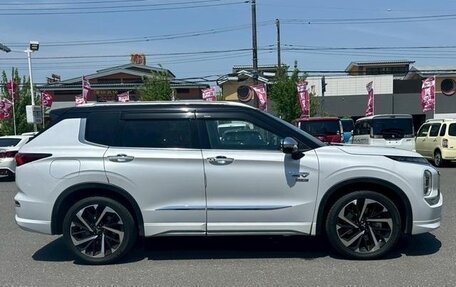 Mitsubishi Outlander, 2022 год, 2 799 099 рублей, 6 фотография