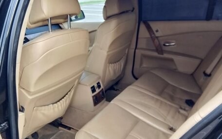 BMW 5 серия, 2005 год, 950 000 рублей, 7 фотография
