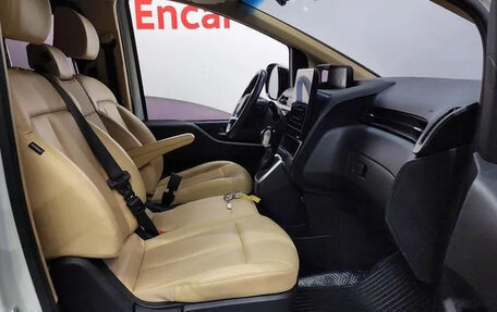 Hyundai Staria, 2021 год, 3 920 000 рублей, 5 фотография