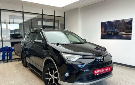 Toyota RAV4, 2017 год, 3 100 000 рублей, 3 фотография