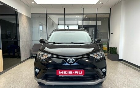Toyota RAV4, 2017 год, 3 100 000 рублей, 2 фотография