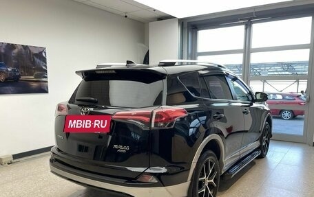 Toyota RAV4, 2017 год, 3 100 000 рублей, 4 фотография