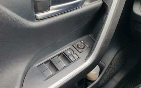 Toyota RAV4, 2020 год, 3 200 000 рублей, 4 фотография
