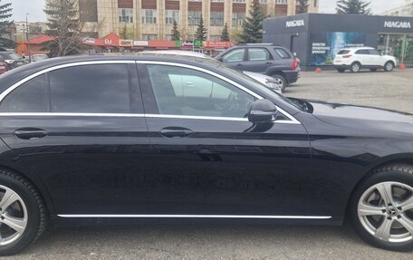 Mercedes-Benz E-Класс, 2018 год, 3 990 000 рублей, 3 фотография