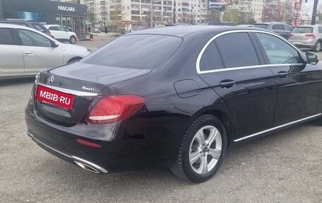 Mercedes-Benz E-Класс, 2018 год, 3 990 000 рублей, 4 фотография