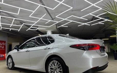Toyota Camry, 2019 год, 2 900 000 рублей, 10 фотография