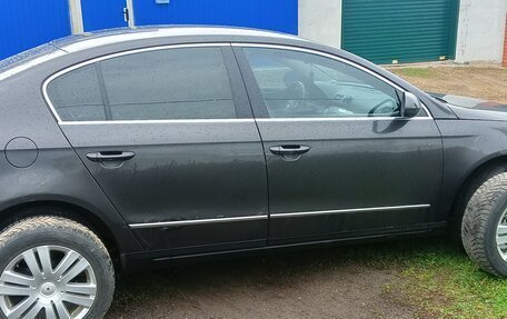 Volkswagen Passat B6, 2007 год, 650 000 рублей, 3 фотография