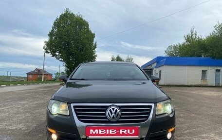 Volkswagen Passat B6, 2007 год, 650 000 рублей, 4 фотография