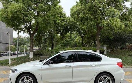 BMW 1 серия, 2022 год, 1 760 000 рублей, 3 фотография