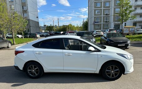 Hyundai Solaris II рестайлинг, 2020 год, 900 000 рублей, 4 фотография