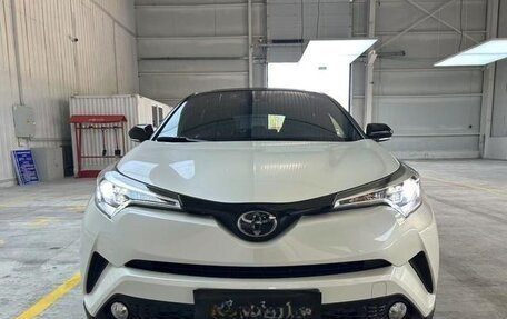 Toyota C-HR I рестайлинг, 2021 год, 1 730 441 рублей, 2 фотография