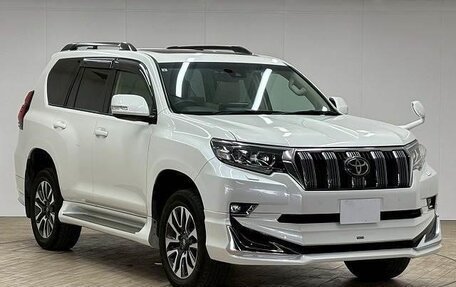 Toyota Land Cruiser Prado 150 рестайлинг 2, 2021 год, 3 500 100 рублей, 3 фотография