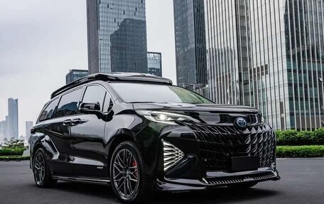 Toyota Sienna, 2024 год, 8 860 000 рублей, 4 фотография