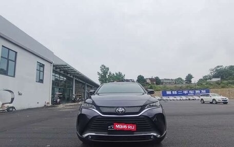 Toyota Harrier, 2024 год, 3 320 000 рублей, 2 фотография