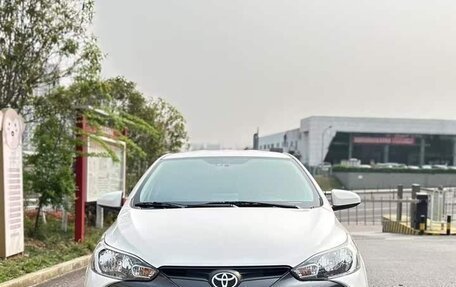 Toyota Yaris XP150 рестайлинг, 2022 год, 1 320 000 рублей, 2 фотография