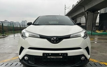 Toyota C-HR I рестайлинг, 2020 год, 1 710 441 рублей, 2 фотография