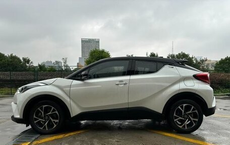 Toyota C-HR I рестайлинг, 2020 год, 1 710 441 рублей, 3 фотография
